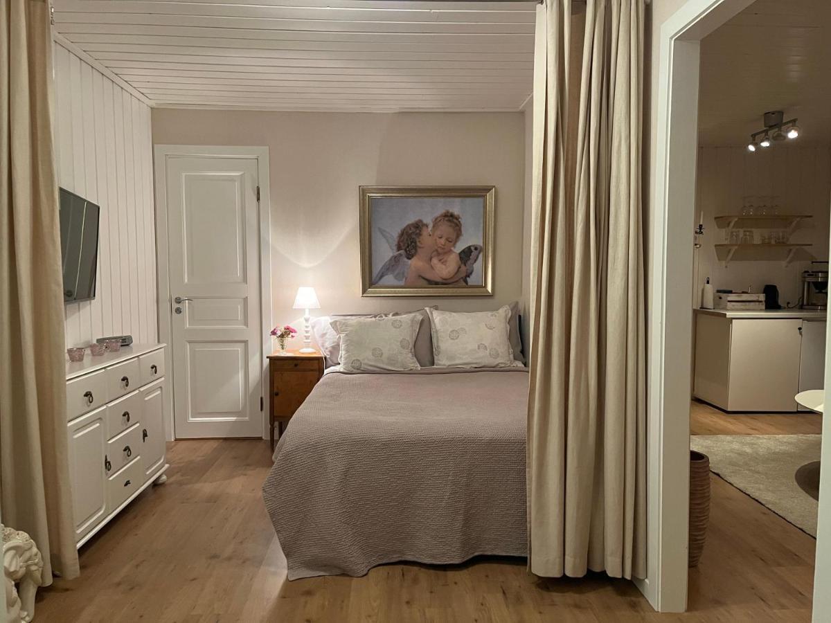 Härnösand Lilla Groena Huset Pa Garden מראה חיצוני תמונה